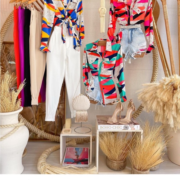 Colorful Geometric Button-Up Shirt - Picture 2 of 2